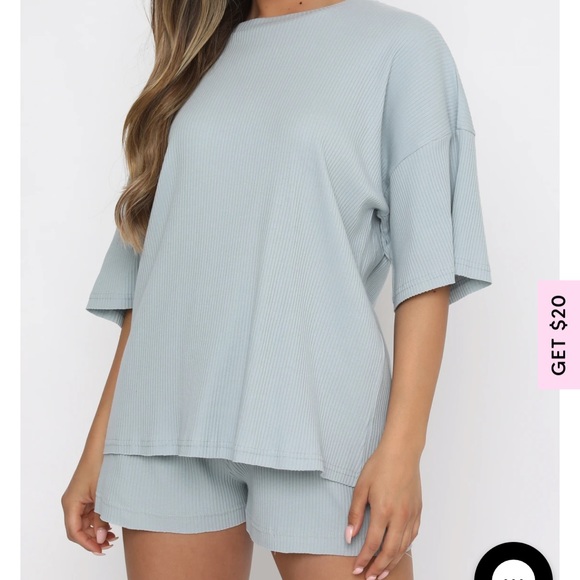 White fox lounge set - Picture 3 of 6